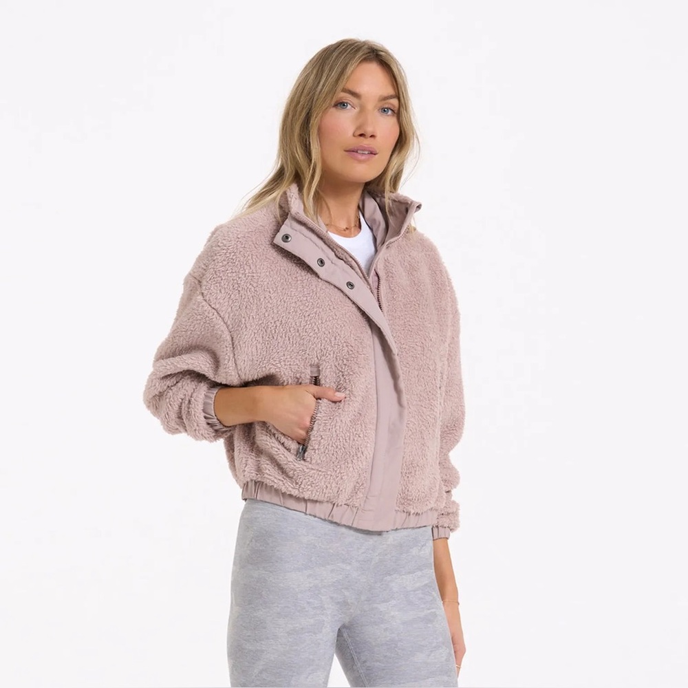 Sz S Vuori Women’s Cozy Sherpa Jacket Umber Pink Fleece Full Zip pale rose pink - Picture 2 of 8